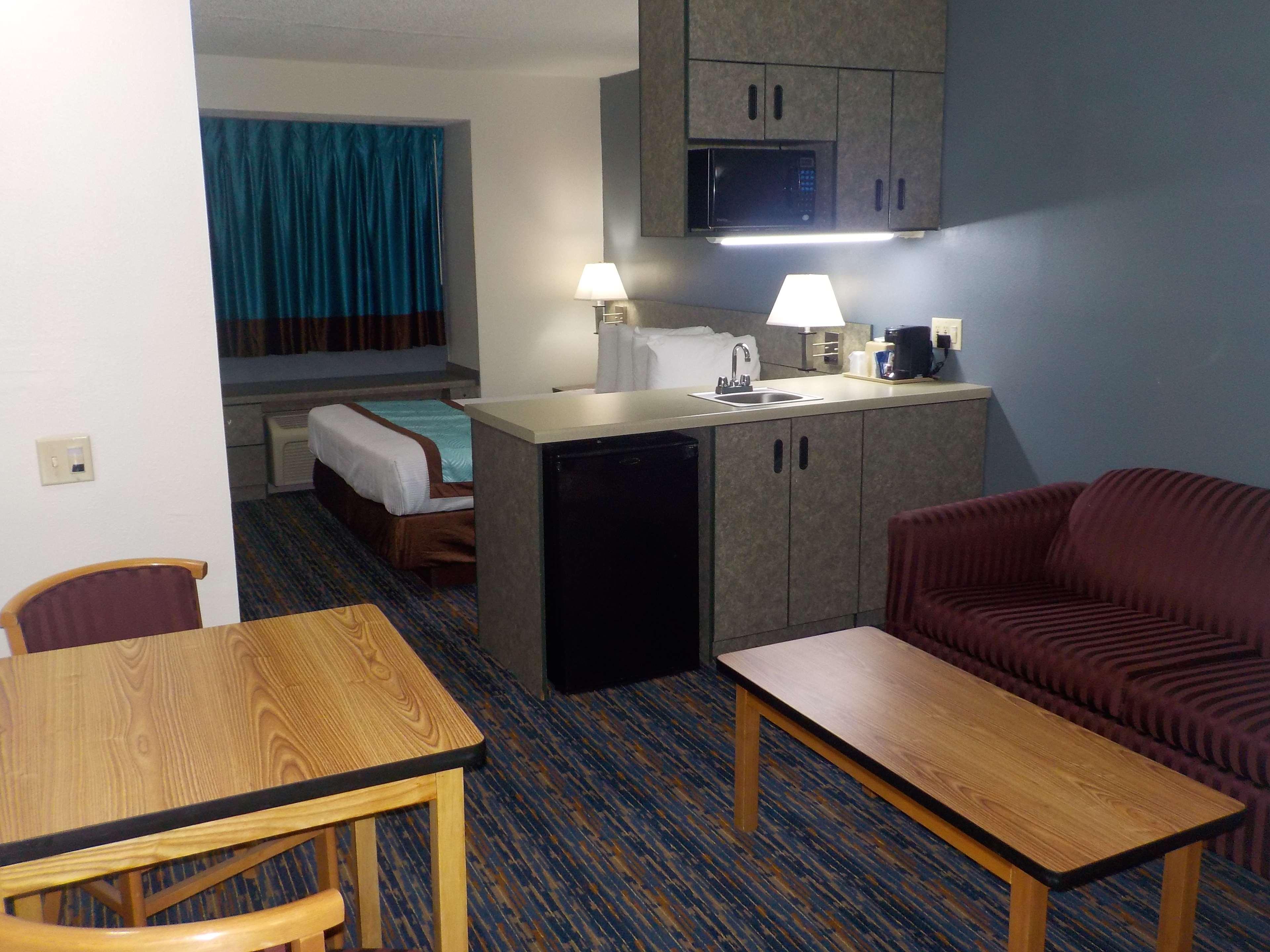 Mj Inn And Suites Marienville Room photo